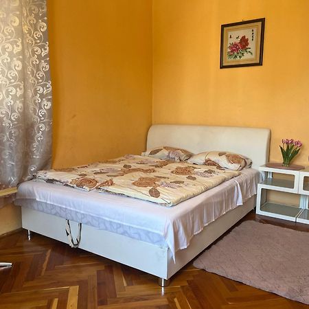 Appartement Rose Garden à Siófok Extérieur photo