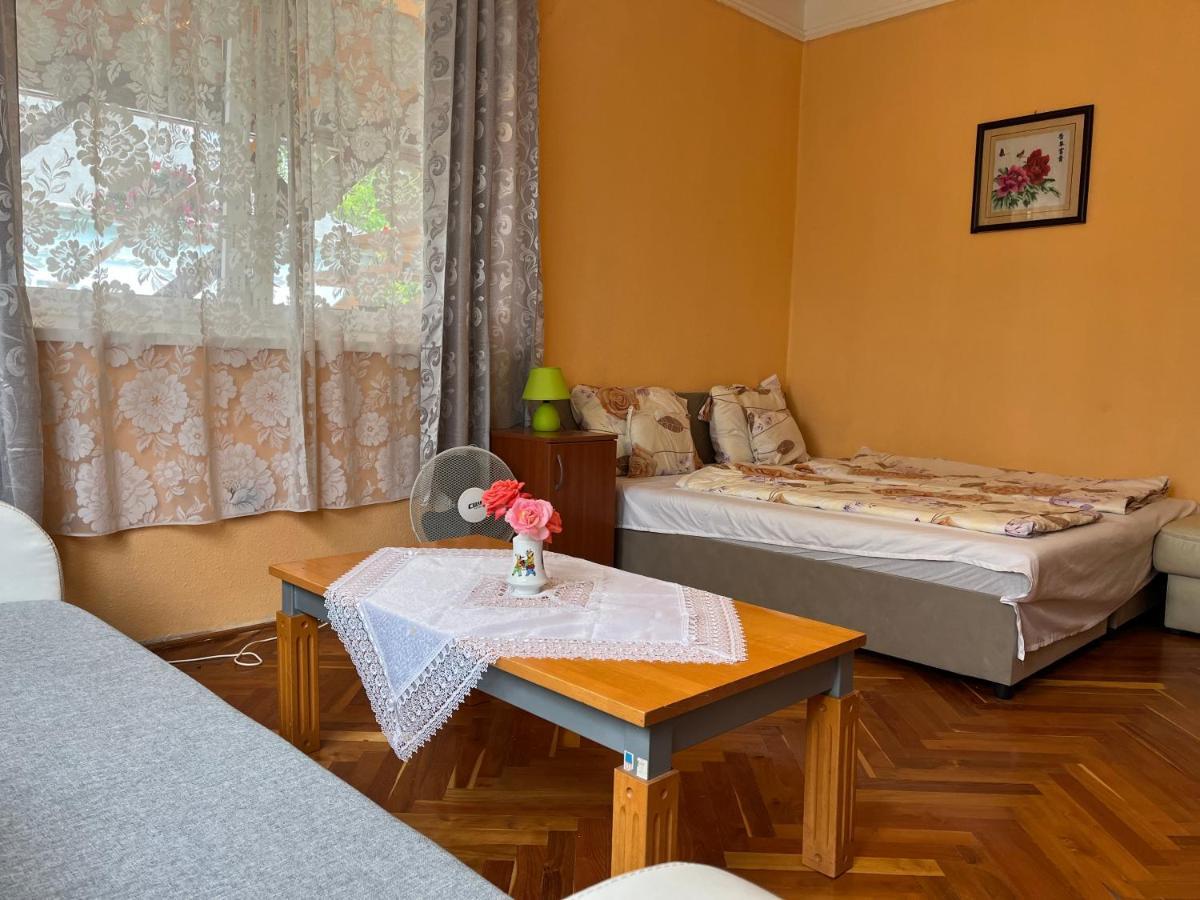 Appartement Rose Garden à Siófok Extérieur photo